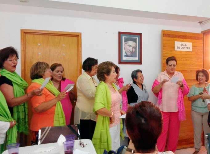 Elenita Herrera quien como Presidenta Diocesana