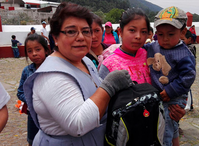 festejos del Día del niño y día de la madre