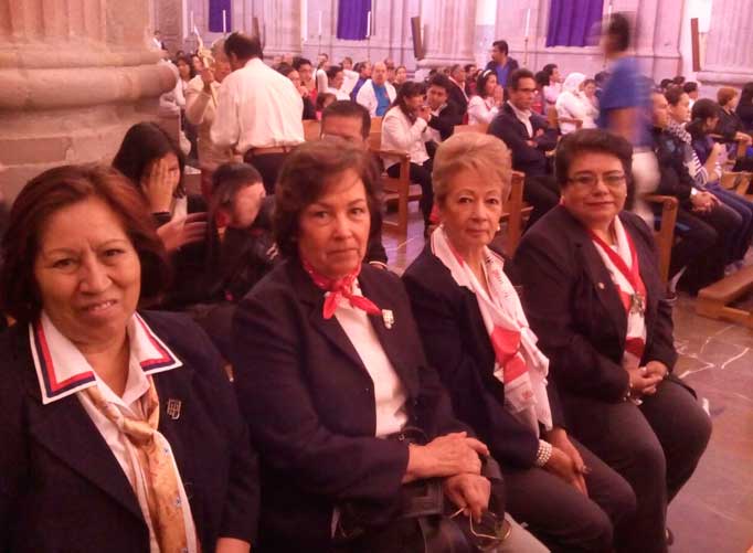 La iglesia de Catedral por la familia